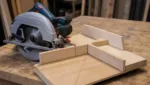 Kreissaege DIY: Gehrungsschnitt-Jig anfertigen fuer saubere Ecken